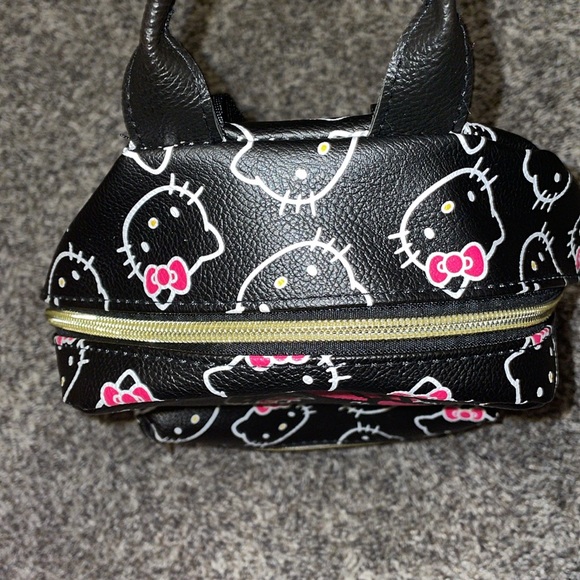 Hello Kitty Mini Backpack NWOT - Picture 2 of 6